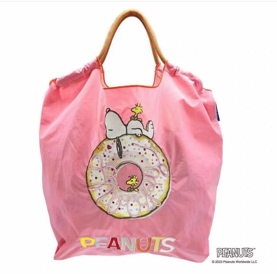 Ball and Chain Embroidered bags Snoopy Pink  Size L Yui mart