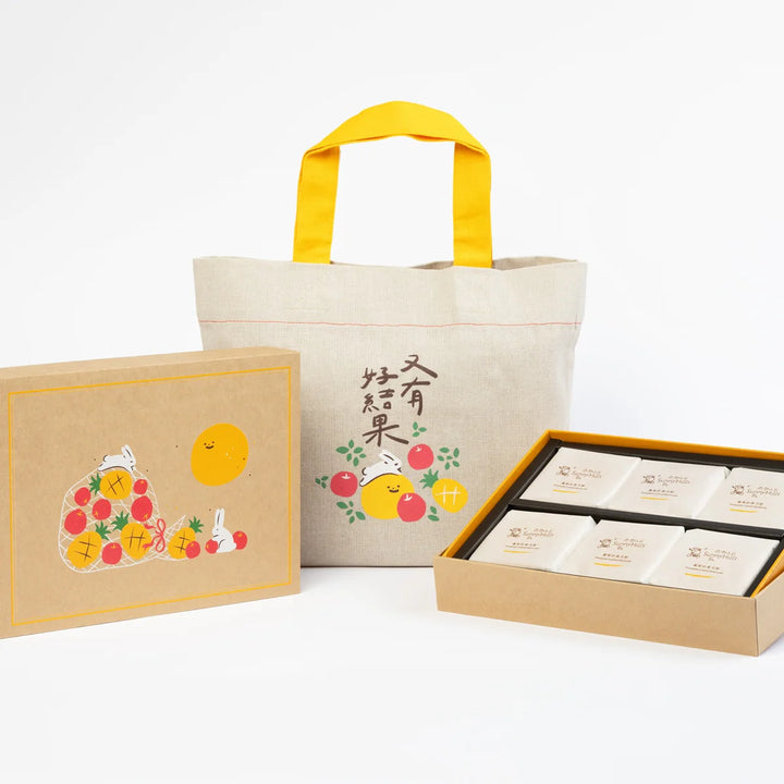 Sunnyhills 6 pineapple mooncakes (with cloth bag)