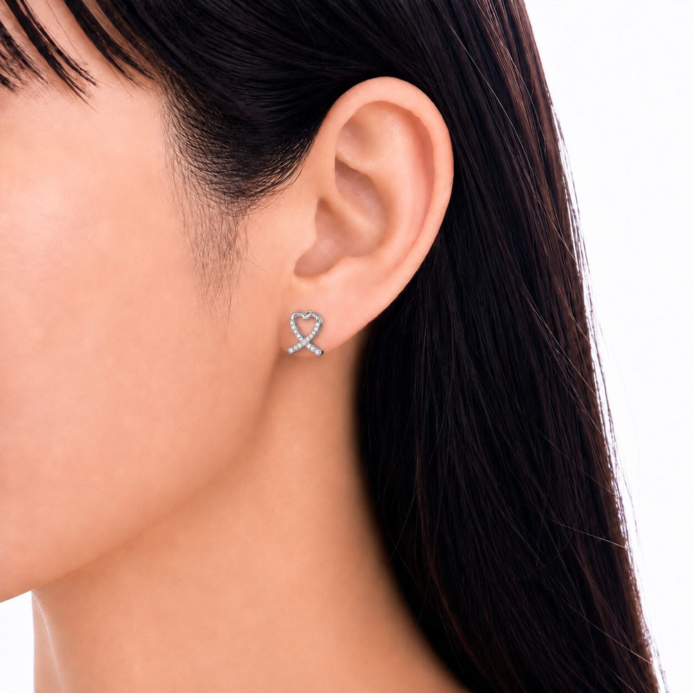 请用英文给这款925耳钉命名和描述，合适电商使用 Yui mart