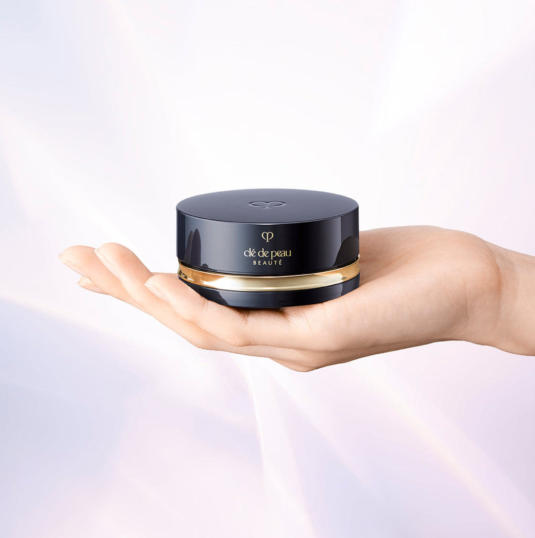 Clé de Peau Beauté Poudre Transparante n M Small 1 Light 8g Japanese face powder