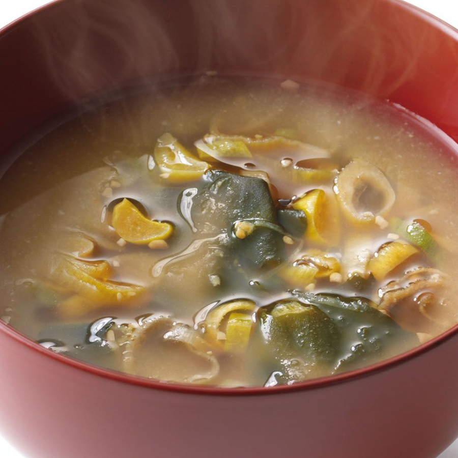 Kayanoya green onion and wakame freeze-dried miso soup prepared serving with rice miso and dashi