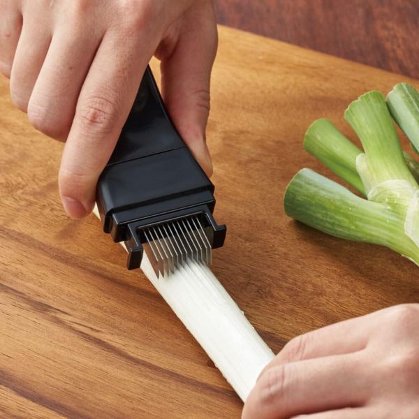 [Made in Japan] Kitchen Bar White Onion Cutter KIB-632