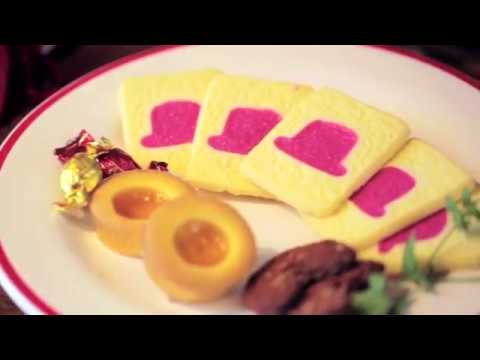 AKAIBOHSHI Red Hat 12-Piece Chocolate Assorted Cookie Gift Box, Pink Box, 31 Pieces