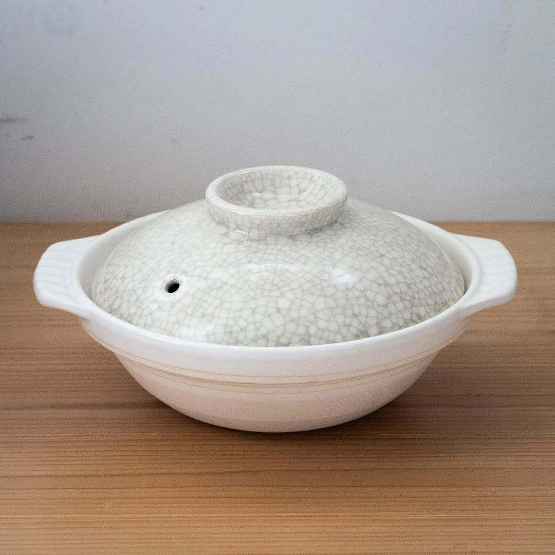 Ginpo Kannyu White Banko Donabe Clay Pot 47 fl oz / 8" dia Yui mart